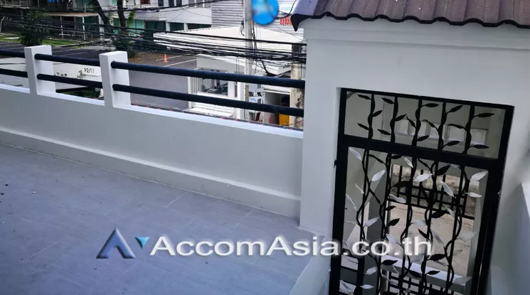12  4 br House for rent and sale in Sukhumvit ,Bangkok BTS Phrom Phong AA21531