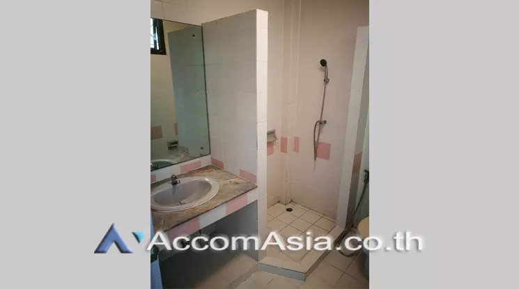 5  4 br House for rent and sale in Sukhumvit ,Bangkok BTS Phrom Phong AA21531