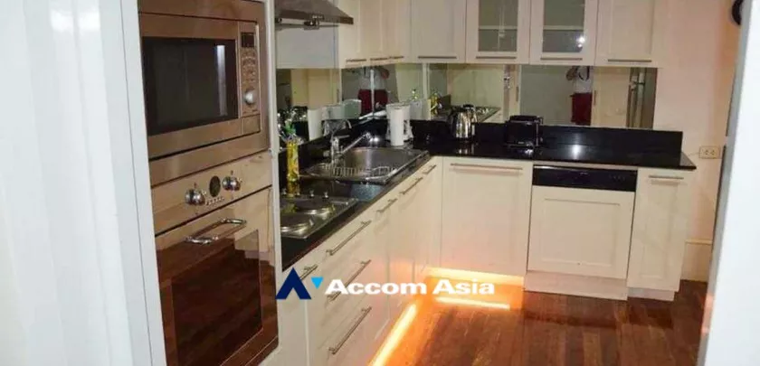unitPet friendly |  2 Bedrooms  Condominium For Rent & Sale in Sukhumvit, Bangkok  near BTS Ekkamai (AA21538)