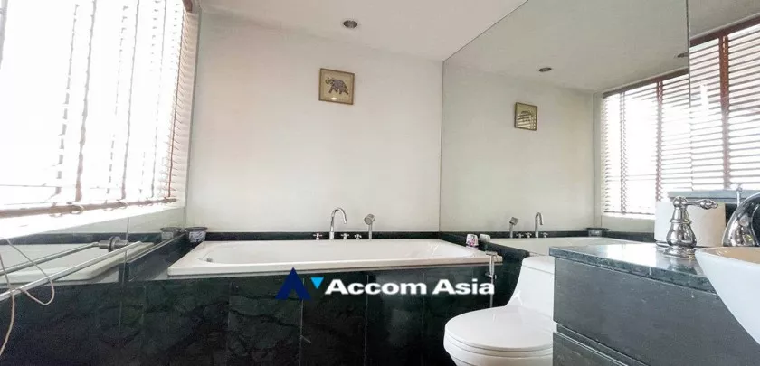 13  2 br Condominium For Rent in Sukhumvit ,Bangkok BTS Ekkamai at Casa Viva AA21538