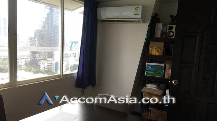 4  Condominium For Rent in Silom ,Bangkok BTS Chong Nonsi at Diamond Tower AA21540