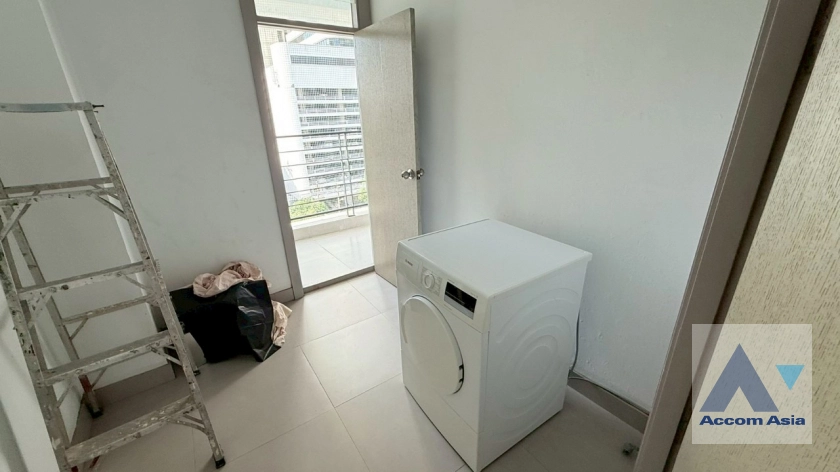 11  3 br Apartment for rent and sale in Sukhumvit ,Bangkok BTS Asok - MRT Sukhumvit at Newly Renovated AA21541