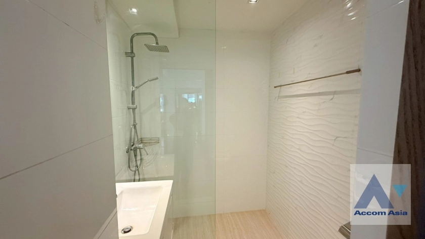 27  3 br Apartment for rent and sale in Sukhumvit ,Bangkok BTS Asok - MRT Sukhumvit at Newly Renovated AA21541