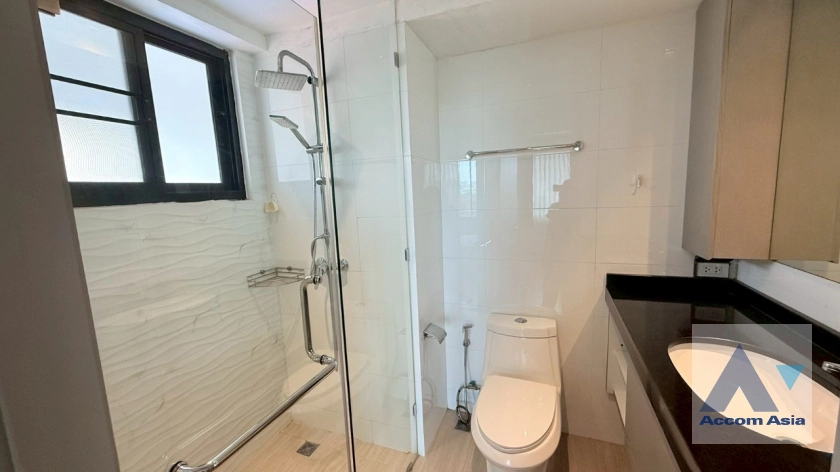 31  3 br Apartment for rent and sale in Sukhumvit ,Bangkok BTS Asok - MRT Sukhumvit at Newly Renovated AA21541