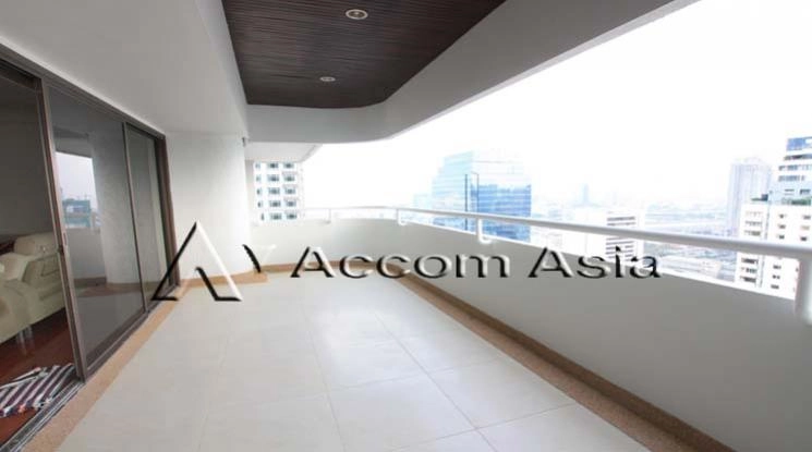 Big Balcony |  4 Bedrooms  Condominium For Rent in Sukhumvit, Bangkok  near BTS Nana (21325)