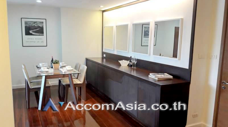 unit 2 Bedrooms  Condominium For Rent in Sukhumvit, Bangkok  near BTS Ekkamai (AA21554)