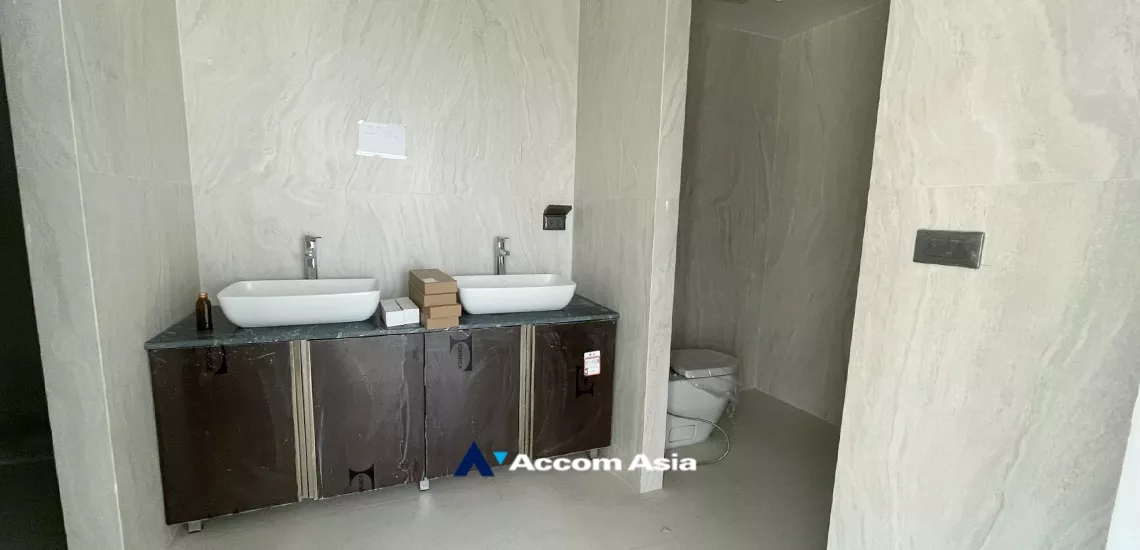11  3 br Condominium For Sale in Sukhumvit ,Bangkok BTS Thong Lo at La Citta Delre AA21563