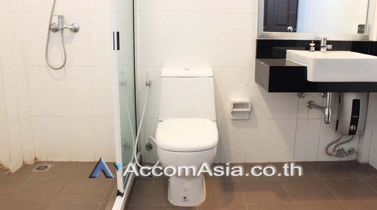8  3 br Apartment For Rent in Sukhumvit ,Bangkok BTS Nana at Homely Apartment AA21567