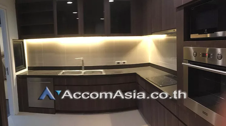 unitBig Balcony, Pet friendly |  3 Bedrooms  Condominium For Rent in Sukhumvit, Bangkok  near BTS On Nut (AA21569)