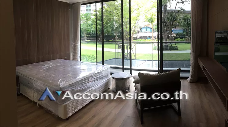 Big Balcony, Pet friendly |  3 Bedrooms  Condominium For Rent in Sukhumvit, Bangkok  near BTS On Nut (AA21569)
