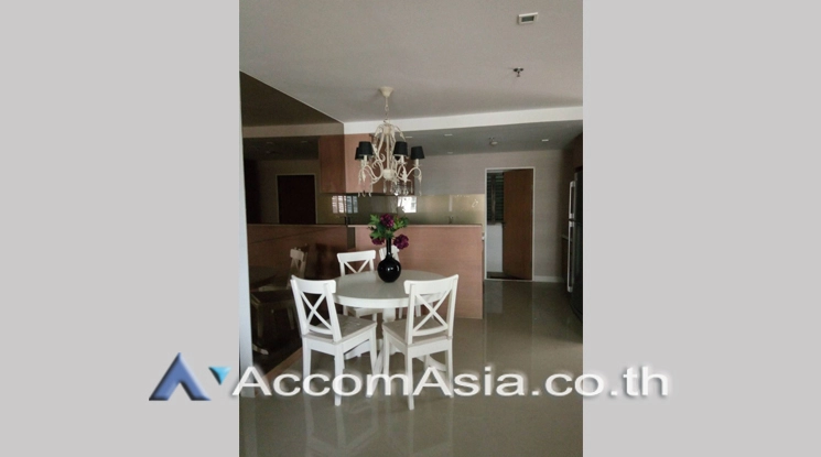 unit 2 Bedrooms  Condominium For Rent in Sukhumvit, Bangkok  near BTS Phrom Phong (AA21570)