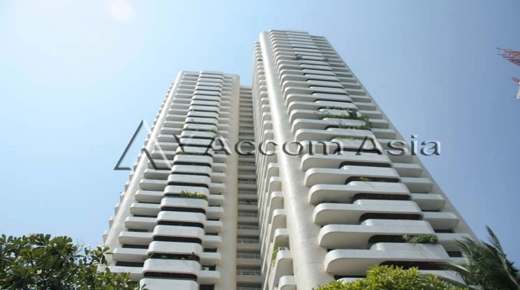 unit 4 Bedrooms  Condominium For Rent in Sukhumvit, Bangkok  near BTS Nana (21328)