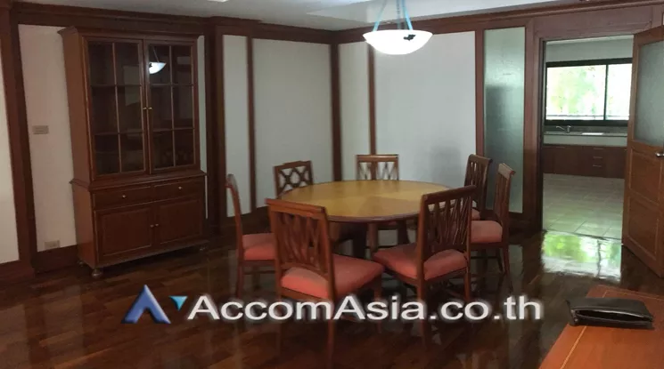 unit 2 Bedrooms  Apartment For Rent in Sukhumvit, Bangkok  near BTS Nana (AA21627)