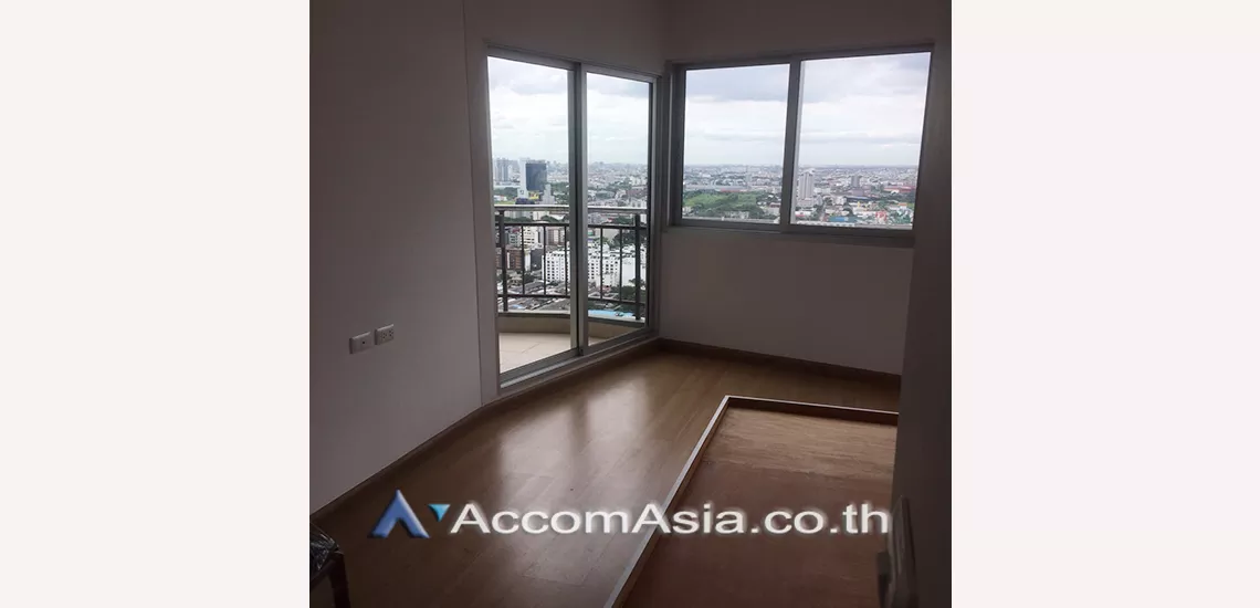  2 Bedrooms  Condominium For Rent & Sale in Ratchadapisek, Bangkok  near BTS Ekkamai (AA21633)