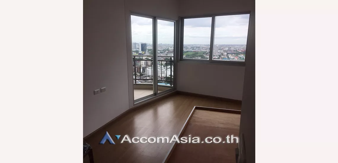 Supalai Park Ekkamai Thonglor Condominium  2 Bedroom for Sale & Rent BTS Ekkamai in Ratchadaphisek Bangkok