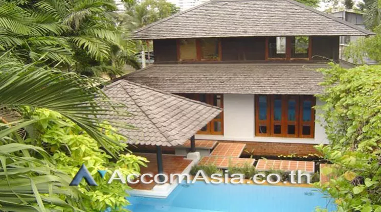 Private Swimming Pool |  5 Bedrooms  House For Rent in Sukhumvit, Bangkok  near BTS Phrom Phong (AA21645)