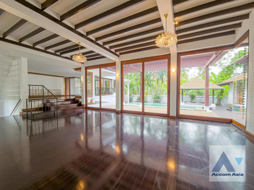  1  4 br House for rent and sale in Sukhumvit ,Bangkok BTS Phrom Phong AA21645