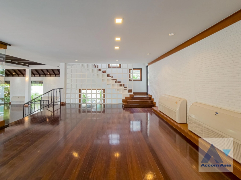 7  4 br House for rent and sale in Sukhumvit ,Bangkok BTS Phrom Phong AA21645