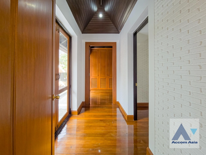 17  4 br House for rent and sale in Sukhumvit ,Bangkok BTS Phrom Phong AA21645