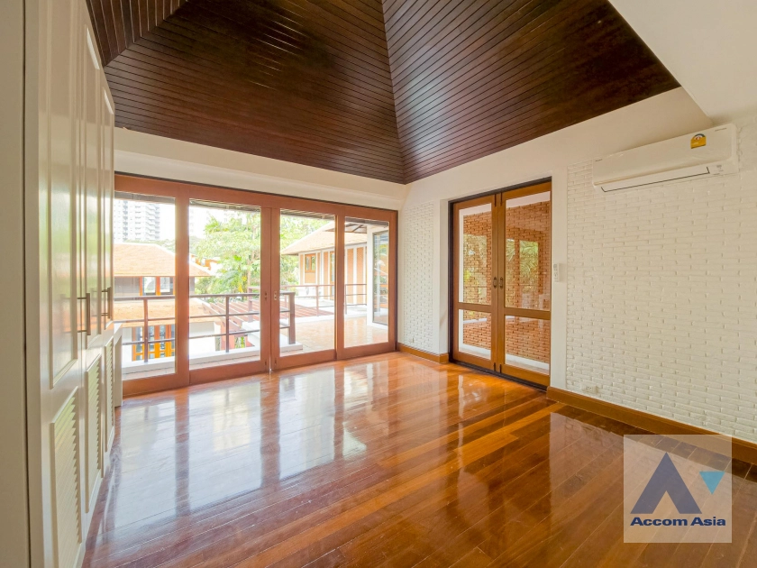 33  4 br House for rent and sale in Sukhumvit ,Bangkok BTS Phrom Phong AA21645