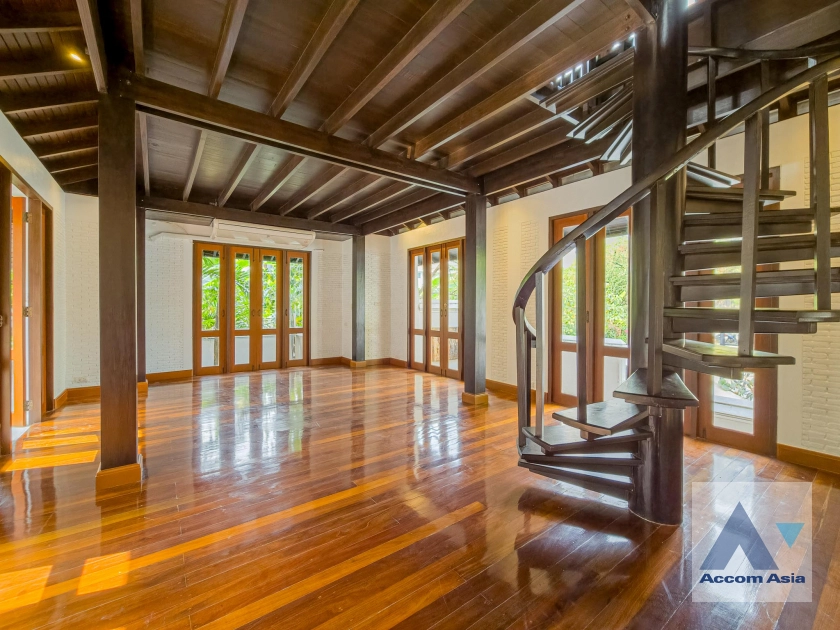 40  4 br House for rent and sale in Sukhumvit ,Bangkok BTS Phrom Phong AA21645