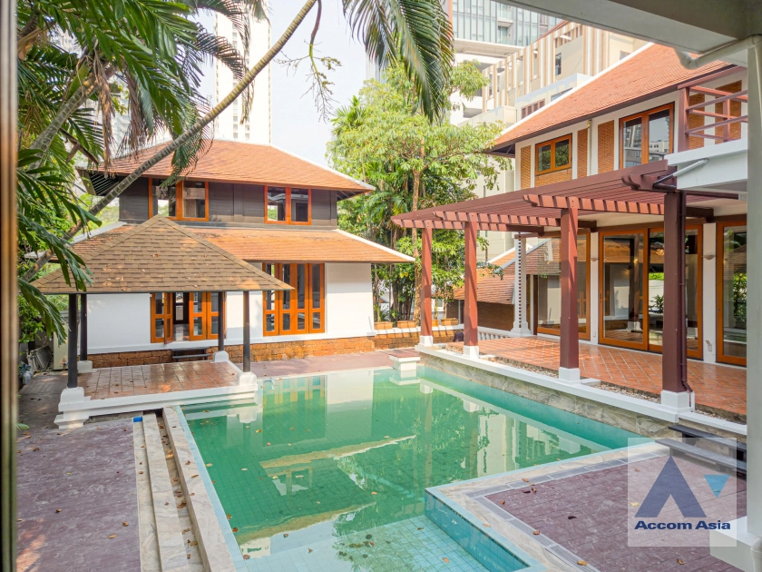 53  4 br House for rent and sale in Sukhumvit ,Bangkok BTS Phrom Phong AA21645