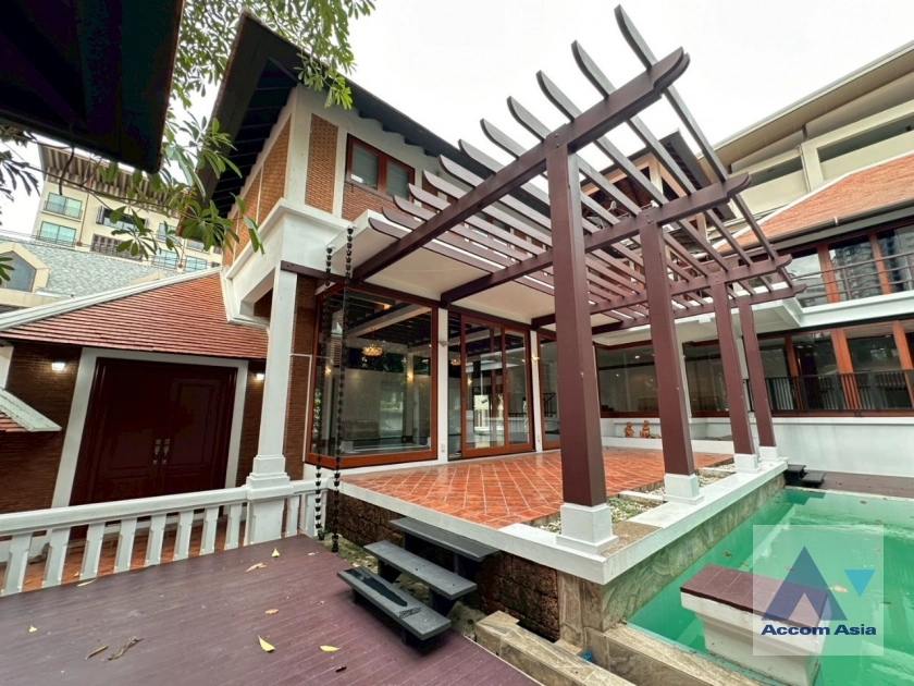 56  4 br House for rent and sale in Sukhumvit ,Bangkok BTS Phrom Phong AA21645