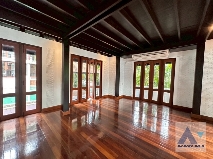 36  4 br House for rent and sale in Sukhumvit ,Bangkok BTS Phrom Phong AA21645