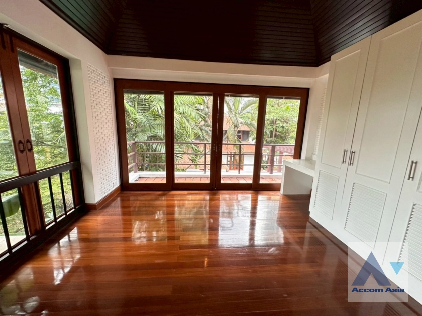30  4 br House for rent and sale in Sukhumvit ,Bangkok BTS Phrom Phong AA21645