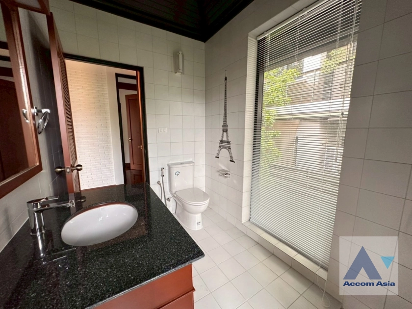 48  4 br House for rent and sale in Sukhumvit ,Bangkok BTS Phrom Phong AA21645