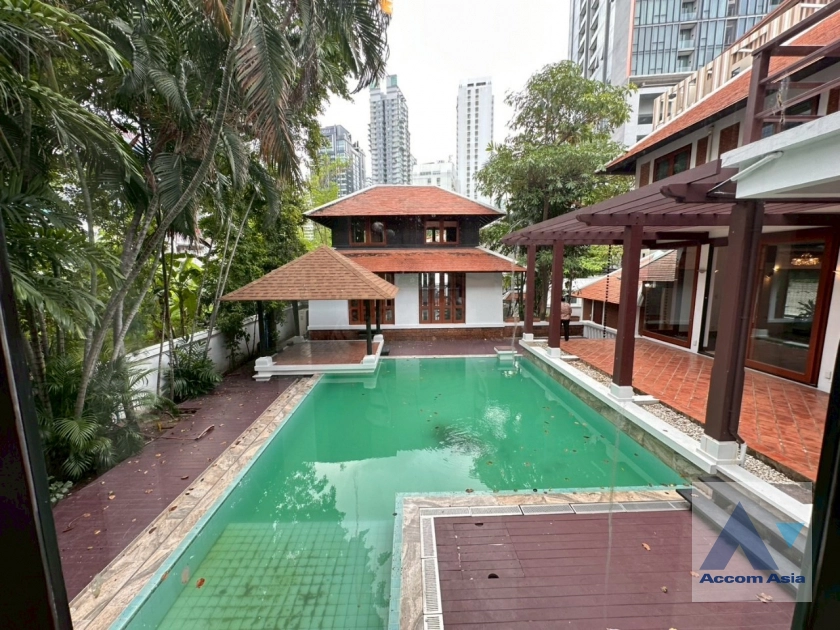 54  4 br House for rent and sale in Sukhumvit ,Bangkok BTS Phrom Phong AA21645