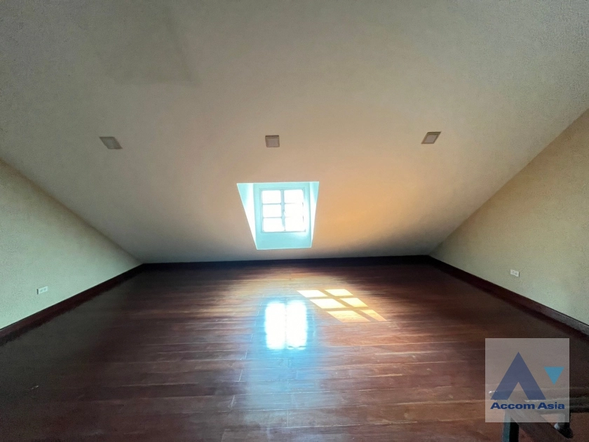 10  4 br House for rent and sale in Sukhumvit ,Bangkok BTS Thong Lo at Baan Klang Krung Thonglor AA21668