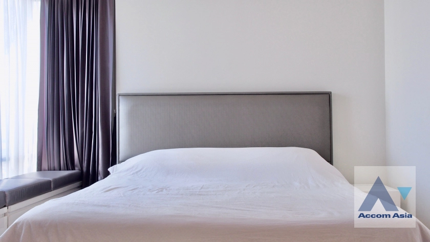 unit 2 Bedrooms  Condominium For Rent & Sale in Sukhumvit, Bangkok  near BTS Ekkamai (AA21689)