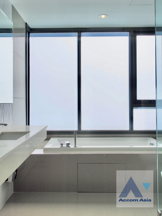 7  2 br Condominium for rent and sale in Sukhumvit ,Bangkok BTS Ekkamai at Rhythm Sukhumvit 42 AA21689