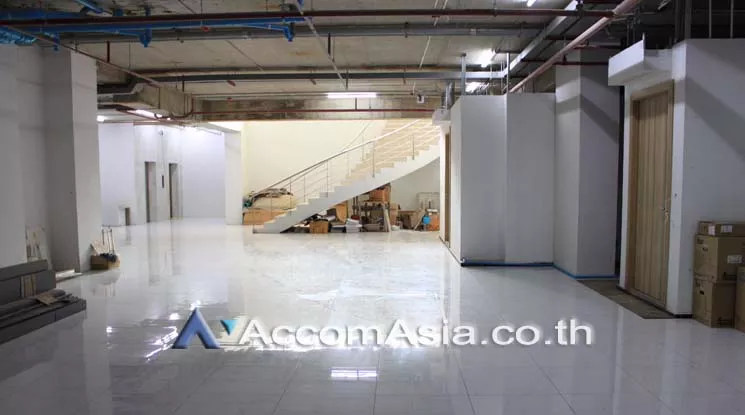 6  Retail / Showroom For Rent in Sukhumvit ,Bangkok BTS Phrom Phong at US Tower AA21693