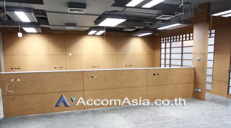 unit Office space For Rent in Sukhumvit, Bangkok  near BTS Phrom Phong (AA21717)