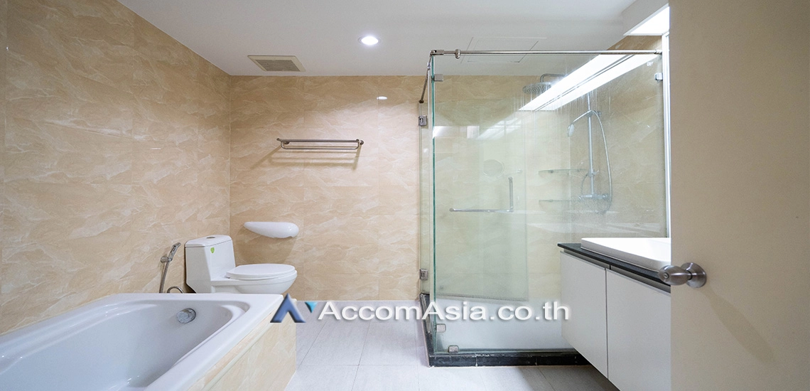 7  2 br Condominium for rent and sale in Ploenchit ,Bangkok BTS Chitlom at Somkid Gardens AA21726