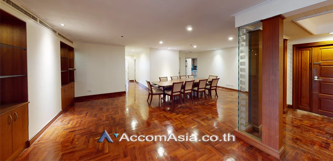 Pet friendly |  3 Bedrooms  Condominium For Rent & Sale in Sukhumvit, Bangkok  near BTS Nana (21347)