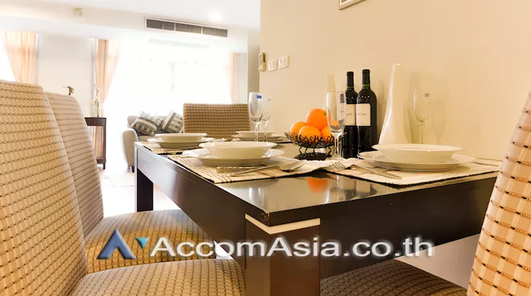 unit 2 Bedrooms  Apartment For Rent in Sukhumvit, Bangkok  near BTS Phrom Phong (AA21766)