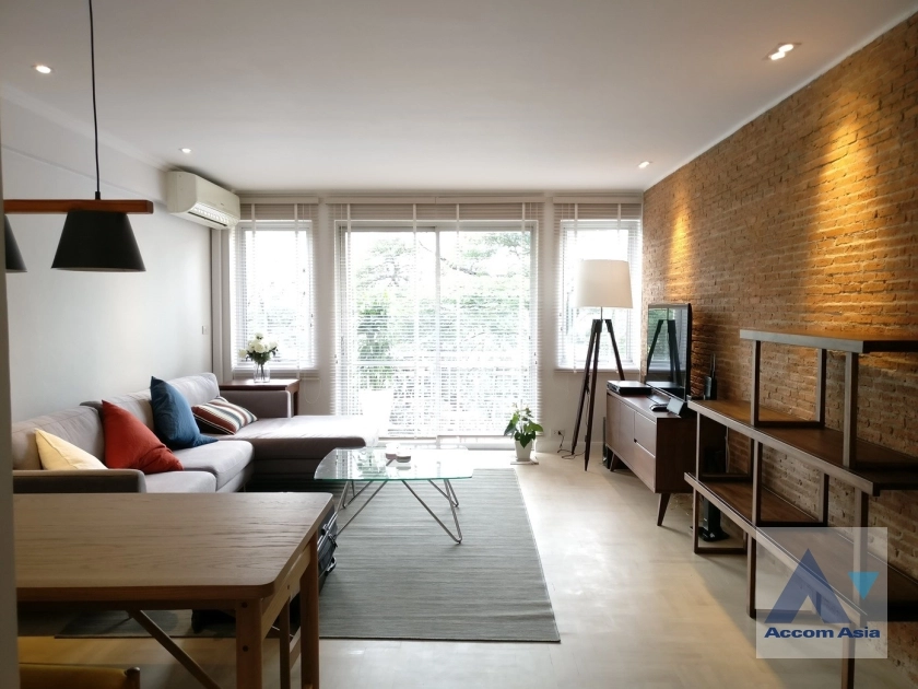 Raintree Villa Condominium  2 Bedroom for Sale & Rent BTS Thong Lo in Sukhumvit Bangkok