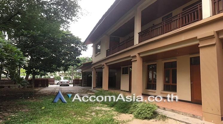 11  10 br House For Rent in Sukhumvit ,Bangkok BTS Nana AA21783