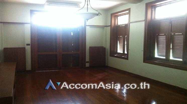 6  10 br House For Rent in Sukhumvit ,Bangkok BTS Nana AA21783