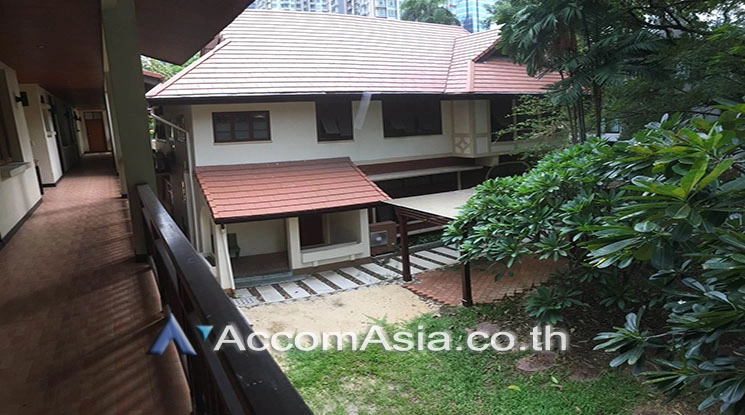 9  10 br House For Rent in Sukhumvit ,Bangkok BTS Nana AA21783