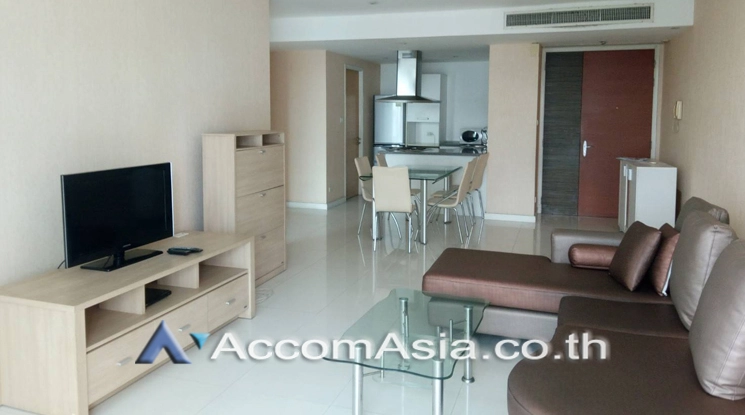 Pet friendly |  Fullerton Sukhumvit Condominium  2 Bedroom for Rent BTS Ekkamai in Sukhumvit Bangkok