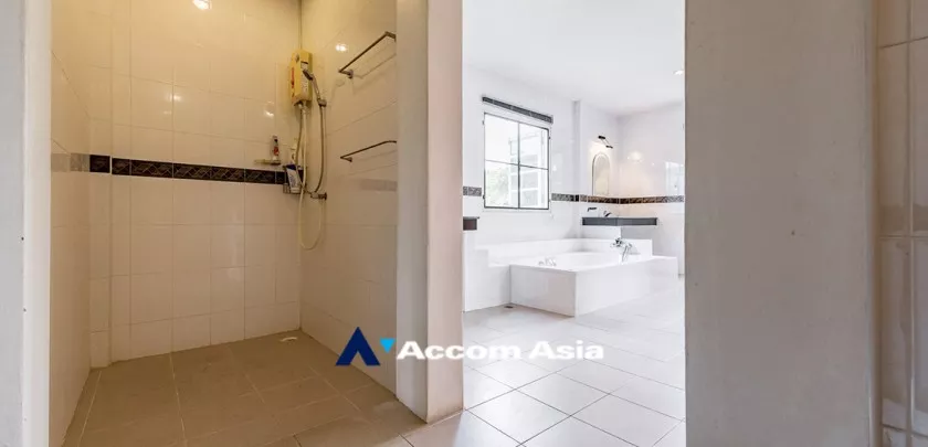 11  4 br House for rent and sale in Sukhumvit ,Bangkok BTS Punnawithi AA21804