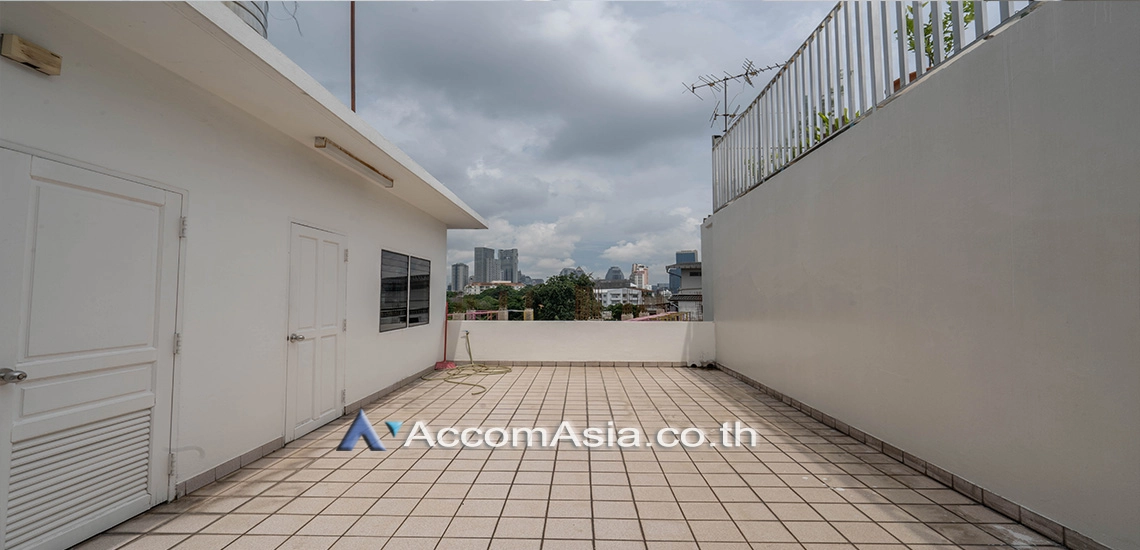 9  4 br Townhouse For Rent in Sathorn ,Bangkok MRT Khlong Toei - MRT Lumphini at Yenakart Residence AA21836