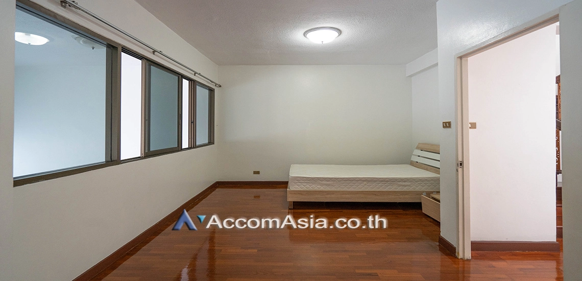 12  4 br Townhouse For Rent in Sathorn ,Bangkok MRT Khlong Toei - MRT Lumphini at Yenakart Residence AA21836