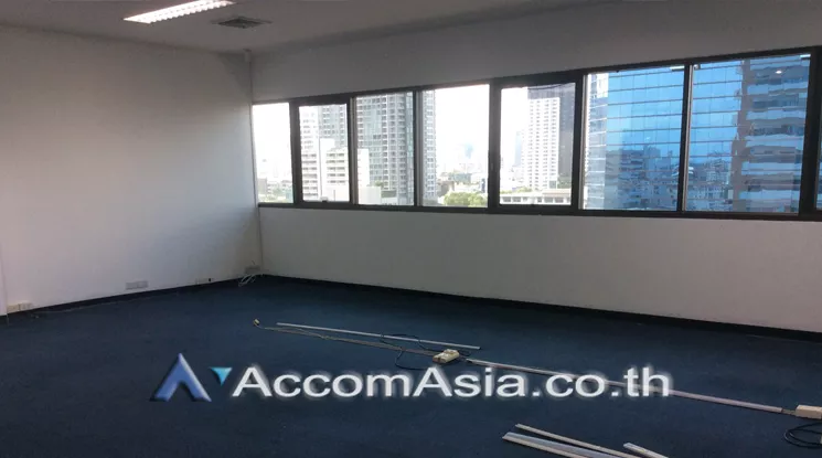  2  Office Space for rent and sale in Sukhumvit ,Bangkok BTS Ekkamai at Sorachai Building AA21856