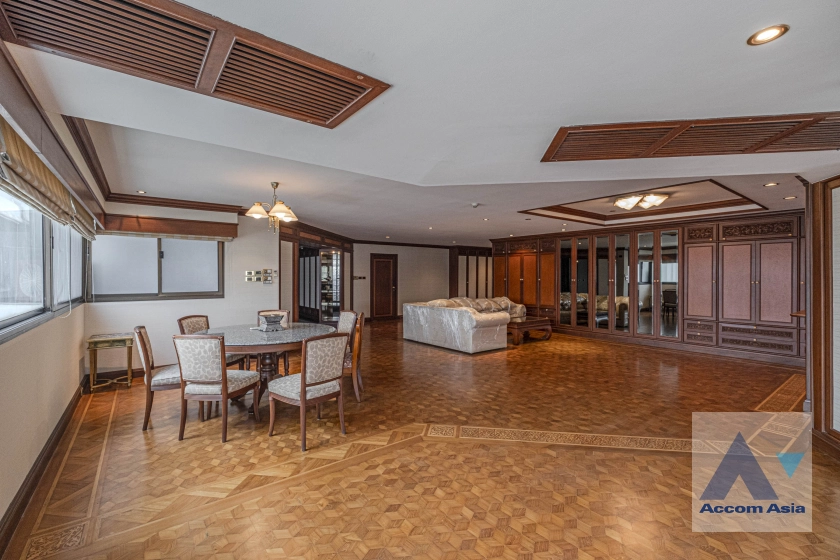 14  4 br Condominium For Rent in Sukhumvit ,Bangkok BTS Nana at Inter Tower AA21858