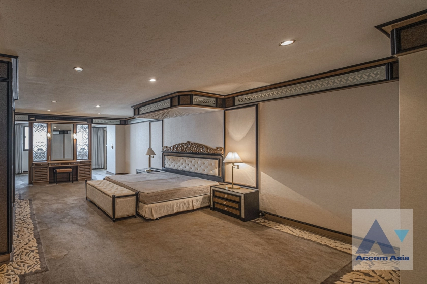 15  4 br Condominium For Rent in Sukhumvit ,Bangkok BTS Nana at Inter Tower AA21858